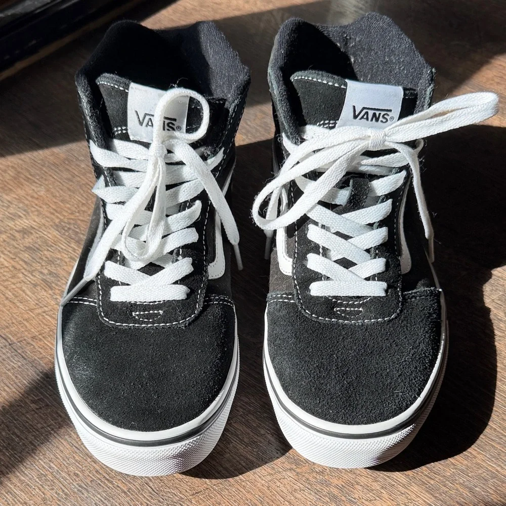 Vans Off The Wall Black and White High-Top Skate Sneakers